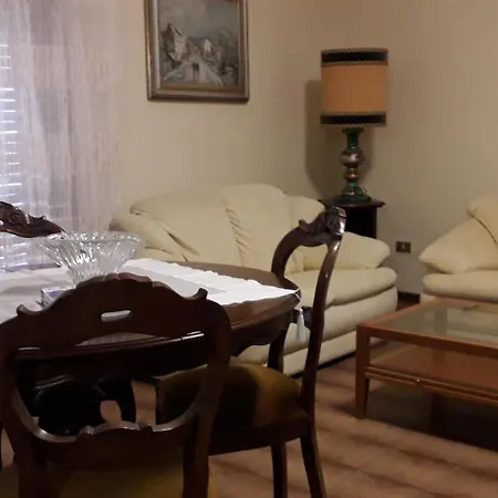 Mama's House * סירקוזה