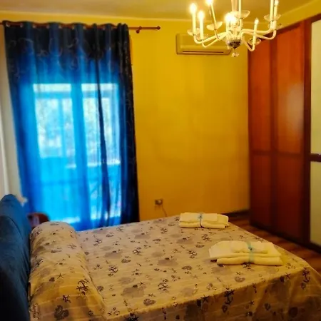 Mama's House דירה סירקוזה